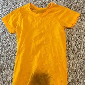 Lululemon swiftly tech t-shirt